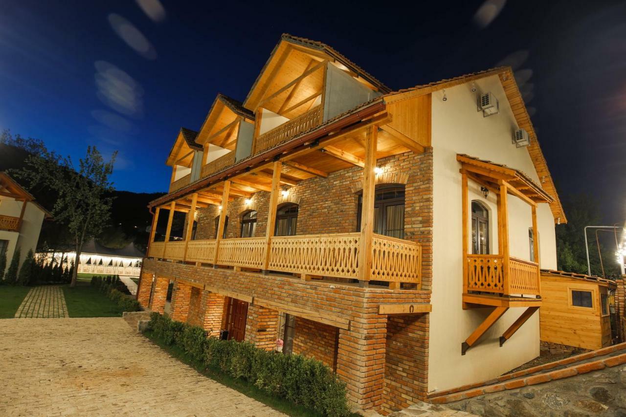 CHALET DILIJAN Hotel&Restauarant Extérieur photo